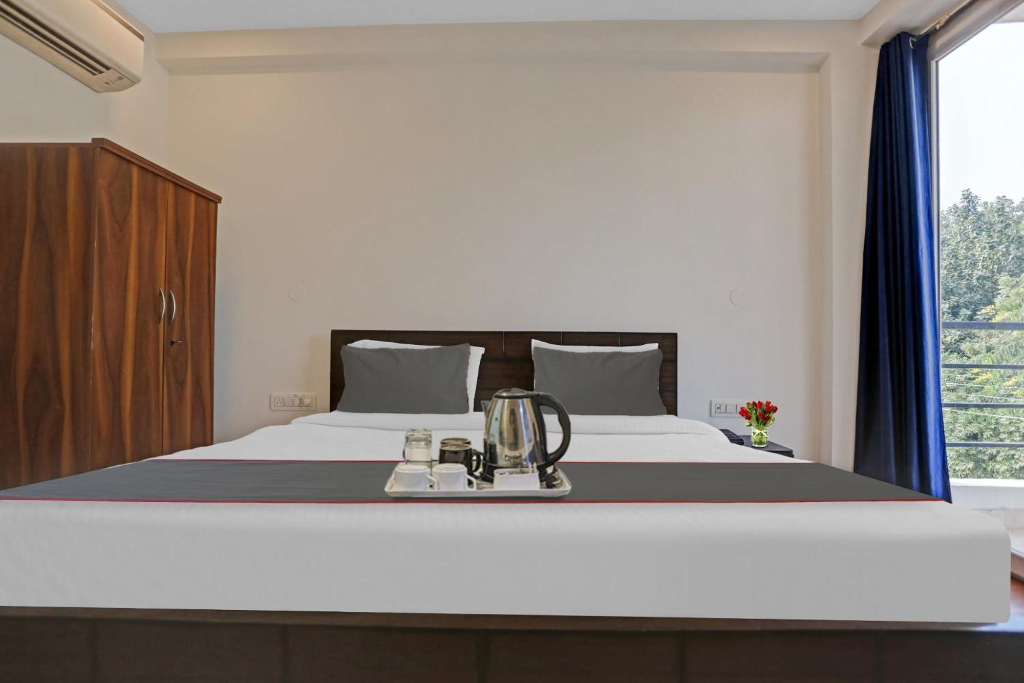 Hotel O The Grand Palm 구르가온 외부 사진